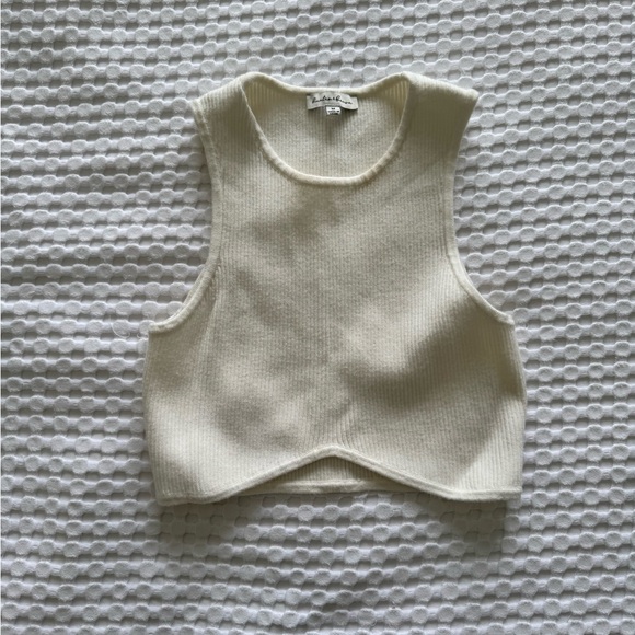 Cream Sleeveless Knit Top - Picture 1 of 4